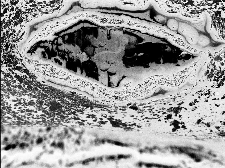 Gas delivery frame 1