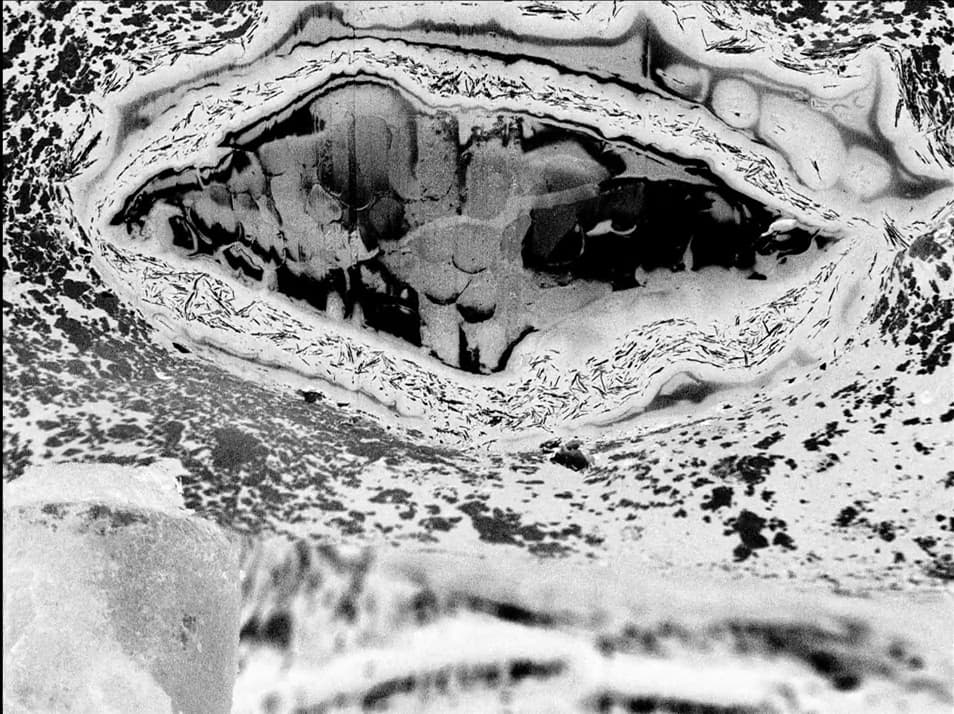 Gas delivery frame 4