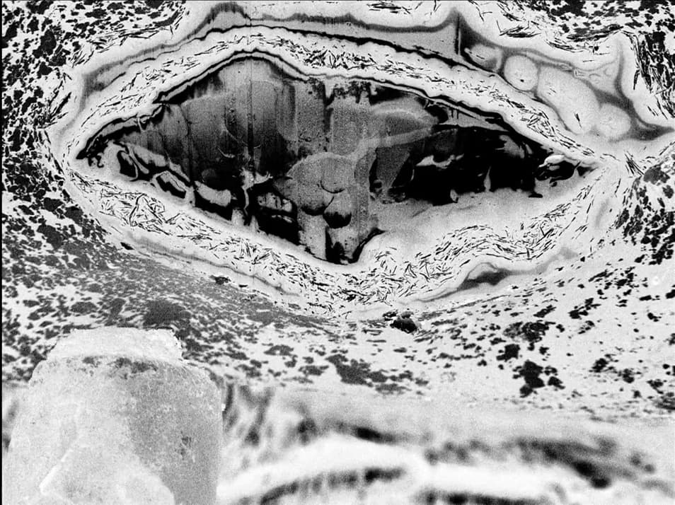 Gas delivery frame 5